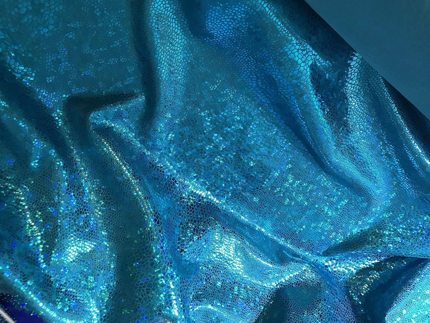 Hochwertiger Metallic-Stretchstoff Reptil – Glitzer-Lamé für Kostüme & Dekoration VE: 0,5m